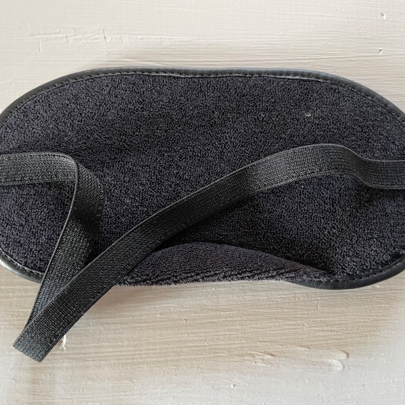 Bottega Veneta Intrecciato Leather Sleepmask - Picture 4 of 5